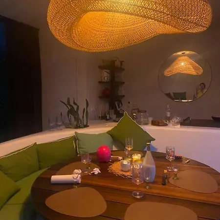 Hébergement de vacances Duinenhuisje, Poolhouse Met Prive Zwembad En Buitendouche *